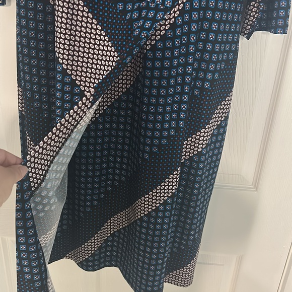 Chico's Blue Sheath Wrap Dress V-Neck 3/4 Sleeve Casual - Picture 3 of 11